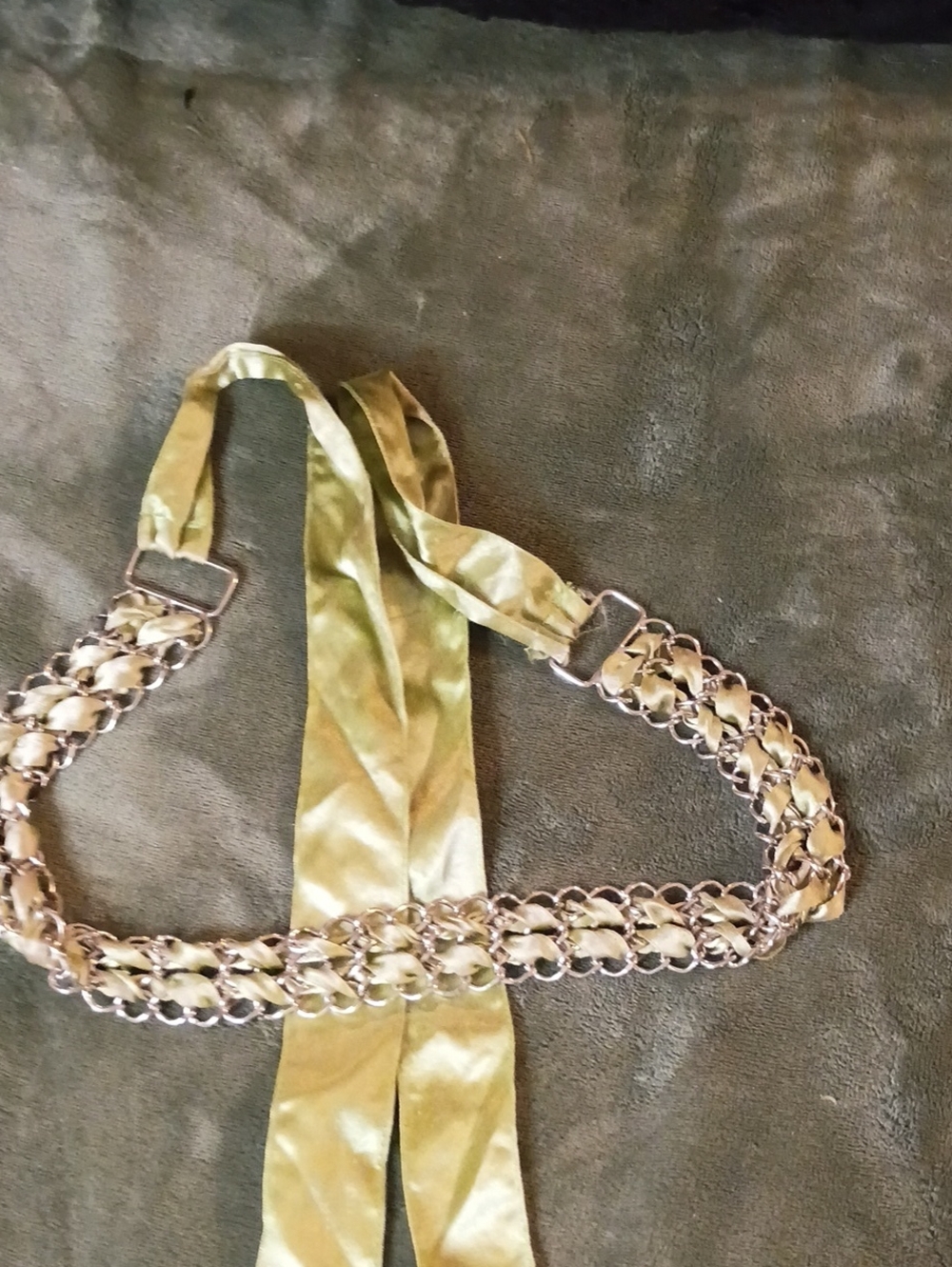Vintage Olive Velvet Ribbon Chain Belt